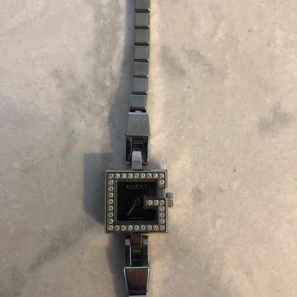 Authentic Gucci watch. Swiss made. - Picture 4 of 4